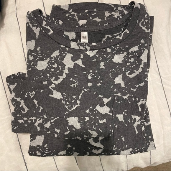 Fabletics Sweatshirt- Gray - Picture 4 of 5